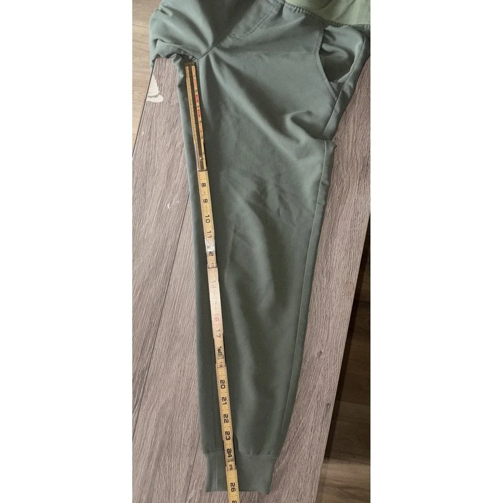 FIGS‎ Technical Collection Kade Cargo Scrub Pants Womens XS Army Green